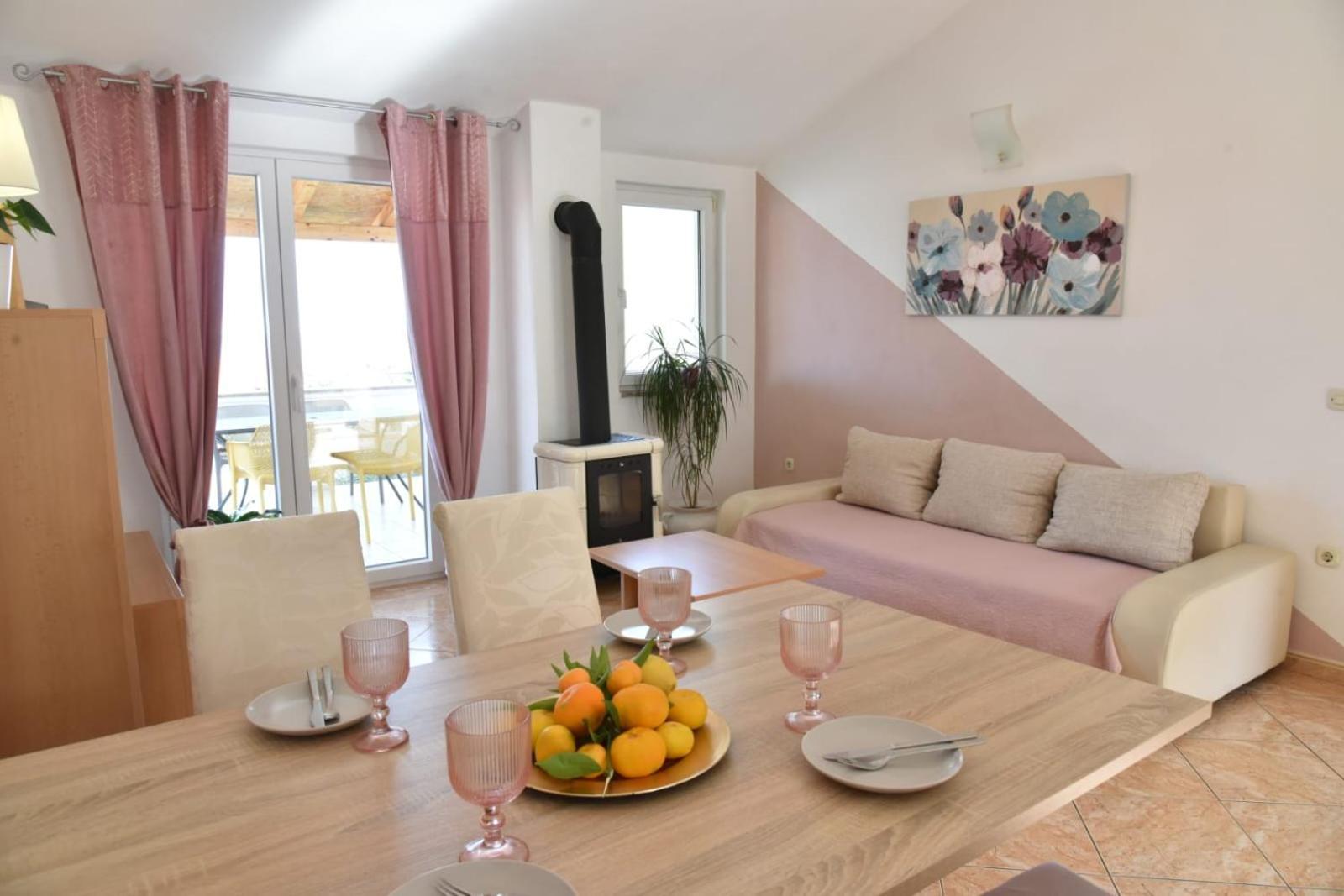 Relax Apartment Preko Exterior photo