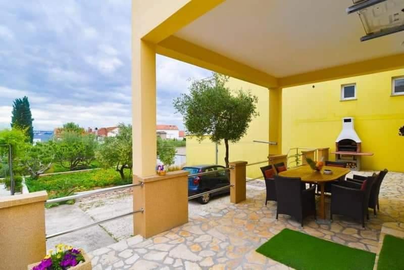 Relax Apartment Preko Exterior photo